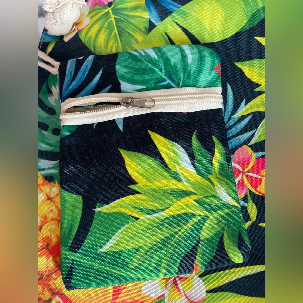 Tropical Island Sense Hawaiian Floral Beach Bag w/Pouch - Picture 4 of 7